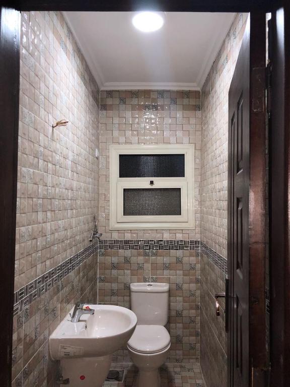 Ahmed Fakhry Nasr City Apt. - image 3