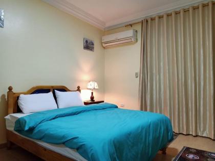 City pyramids inn - image 25