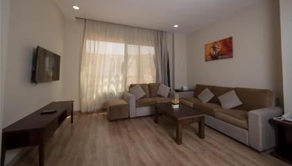 The Home Dreamland - image 12