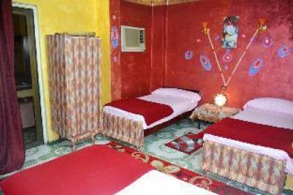 City Hostel - image 2