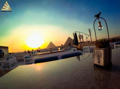 Pyramid Edge Hotel - image 17