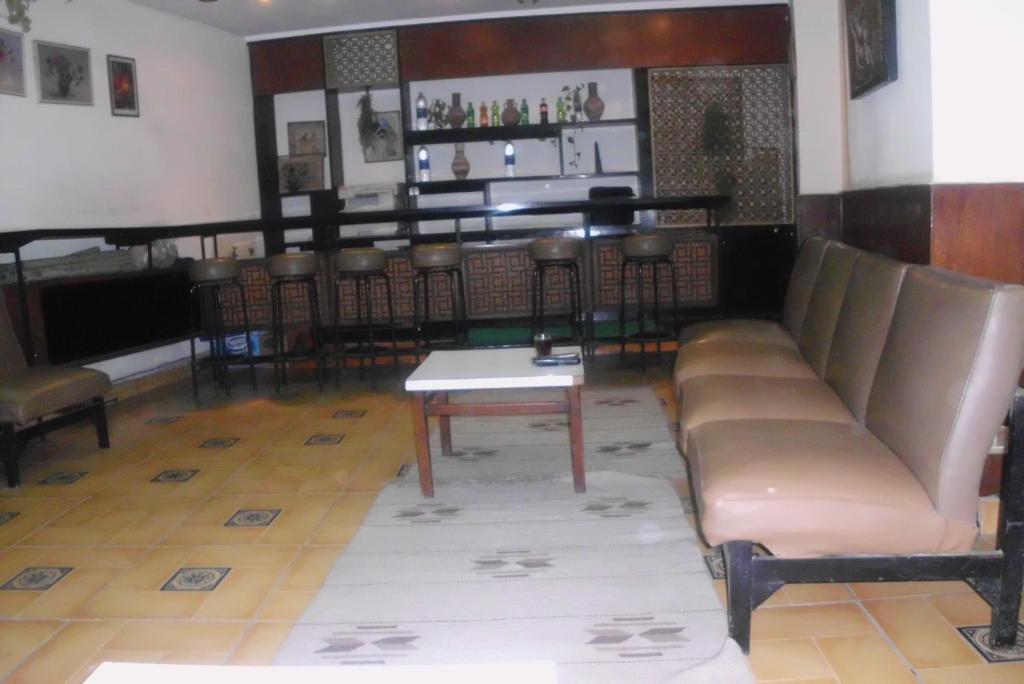 Tulip Hotel - image 7