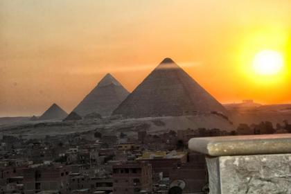 PYRAMIDS TOWER Inn - image 13
