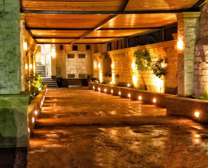 PYRAMIDS TOWER Inn - image 6