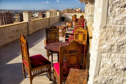 PYRAMIDS TOWER Inn - image 8