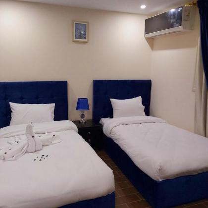 Golden Pyramids Inn - image 20