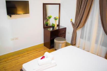 Golden Palace Hotel - image 17