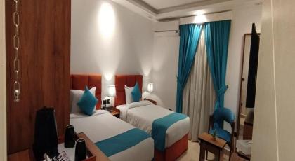 Pyramids GEM Plaza Hotel - image 2