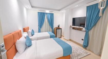 Pyramids GEM Plaza Hotel - image 3