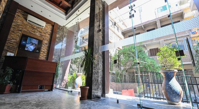 Pyramids GEM Plaza Hotel - image 7