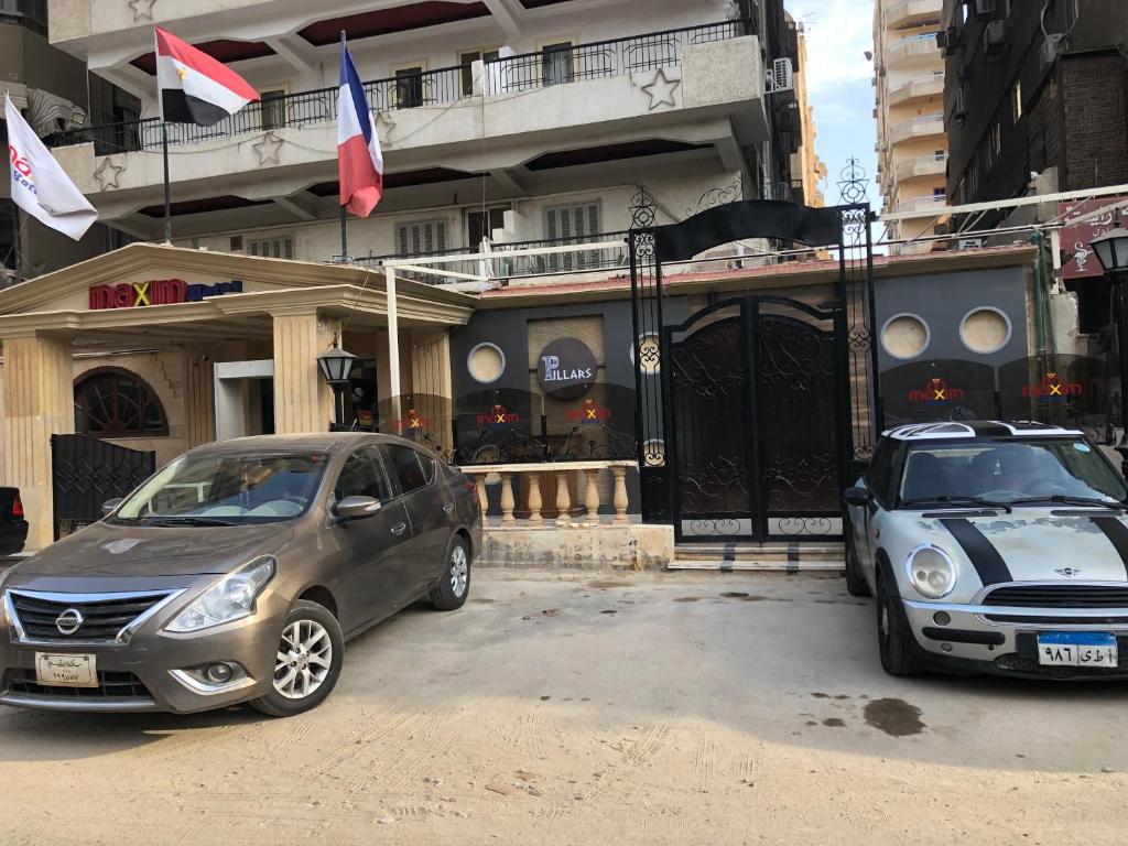 Maxim Hotel - image 3
