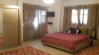 Helmeya Apartment with Touristic Views - image 11