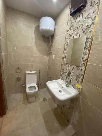 Grand pyramids view hotel - image 12
