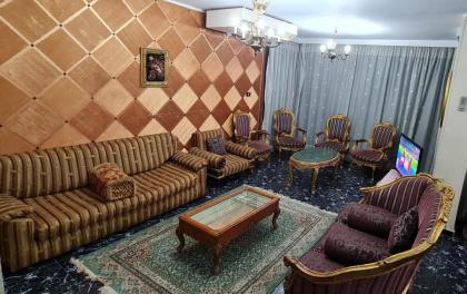 Comfy 3 Bedrooms Apartment in Cairo Z1 - image 2