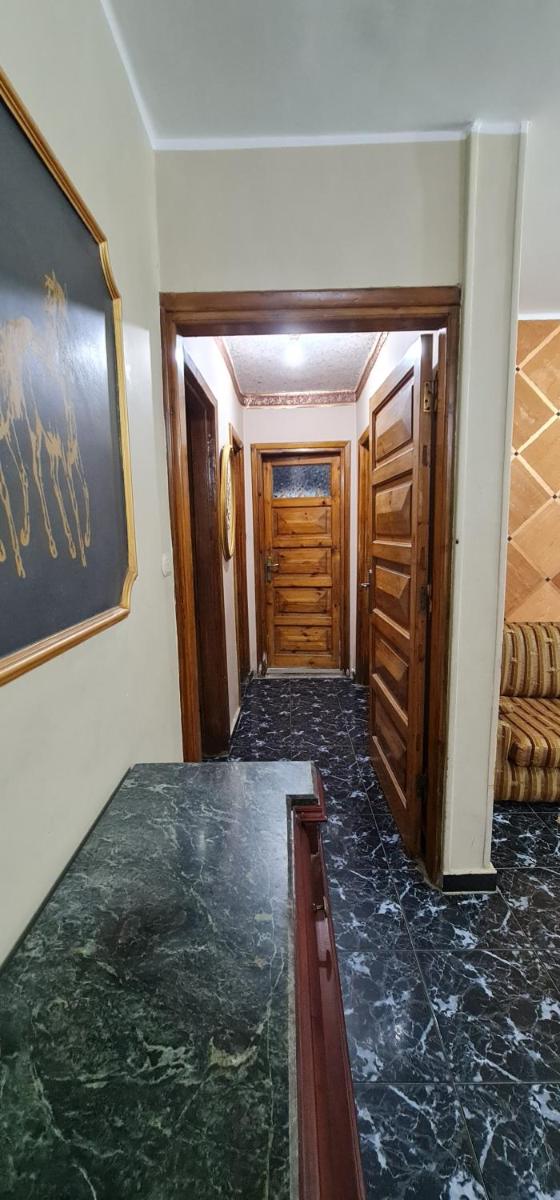 Comfy 3 Bedrooms Apartment in Cairo Z1 - image 4