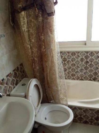 Isis 2 Hostel - image 14