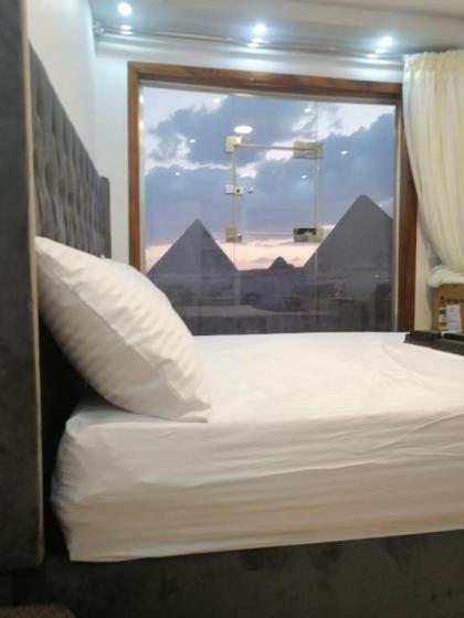 Pyramids Hills Inn - image 3