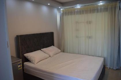 Pyramids Hills Inn - image 7