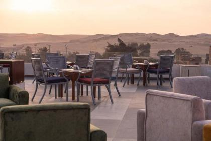 Nine Pyramids View Hotel - image 19