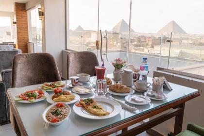 Nine Pyramids View Hotel - image 6