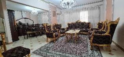 Comfy 2 Bedrooms Apartment (98/5)
