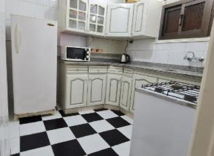 Comfy 2 Bedrooms Apartment (98/5) - image 6