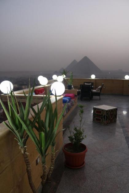 Gardenia Pyramids view inn - image 19