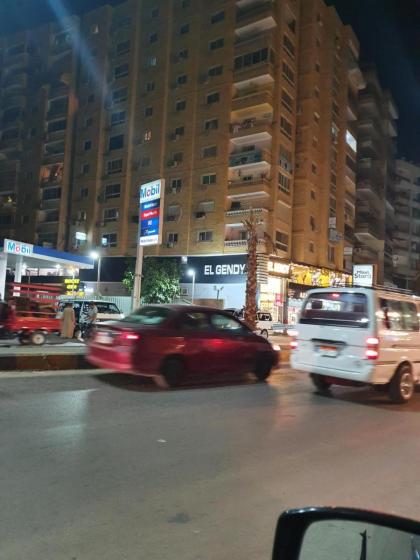 Lovely 3-Bed Pyramids viewApartment in Kafr Nassar - image 11