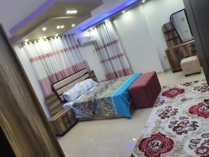 Lovely 3-Bed Pyramids viewApartment in Kafr Nassar - image 4
