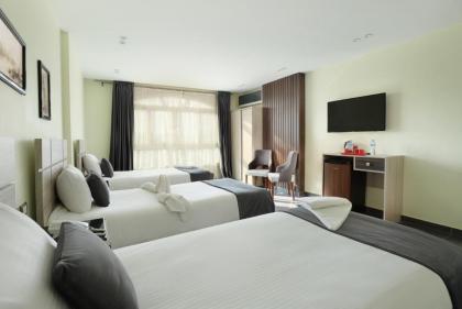 Brothers Pyramids View Hotel - image 20