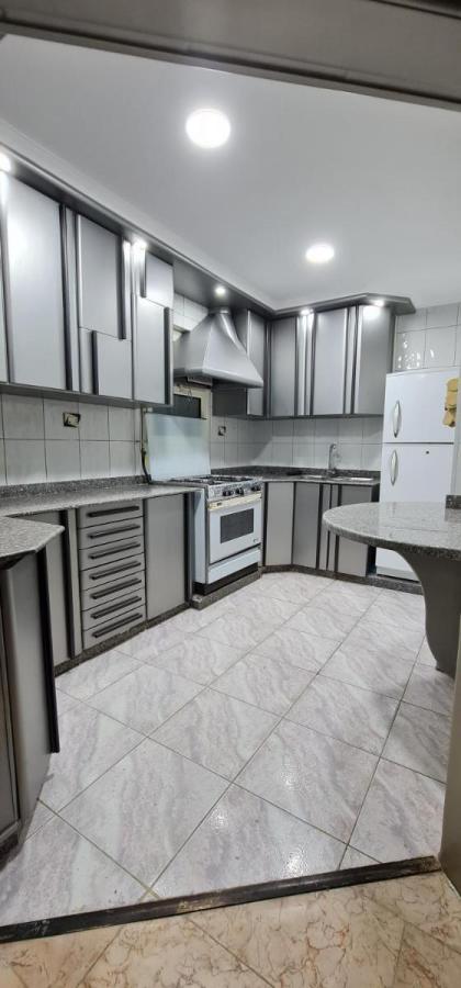 Comfy 2-Bedrooms Apartment in Cairo 44-2 - image 11