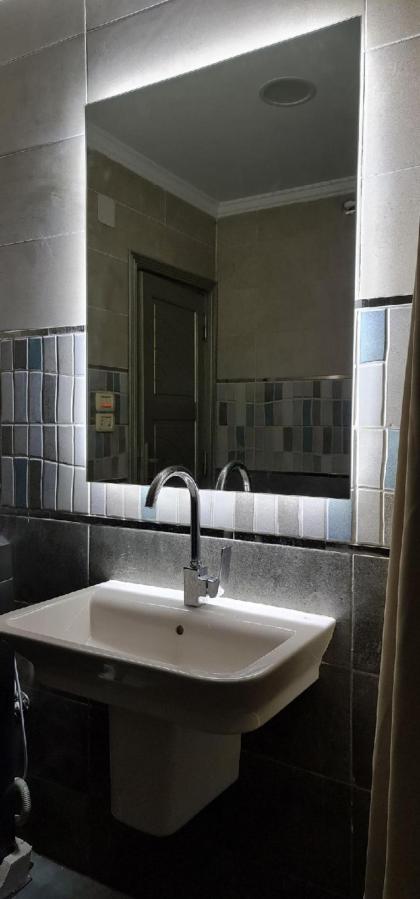 Comfy 2-Bedrooms Apartment in Cairo 44-2 - image 4