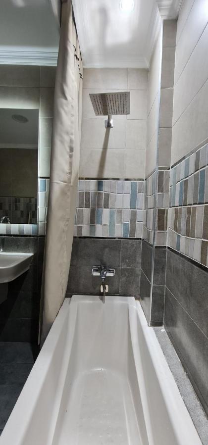 Comfy 2-Bedrooms Apartment in Cairo 44-2 - image 5