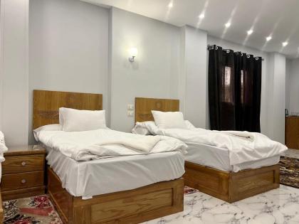 Life Pyramids Inn - image 11