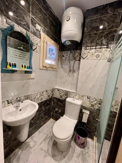Life Pyramids Inn - image 18
