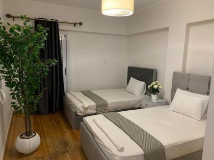Elegant Apartment - image 10