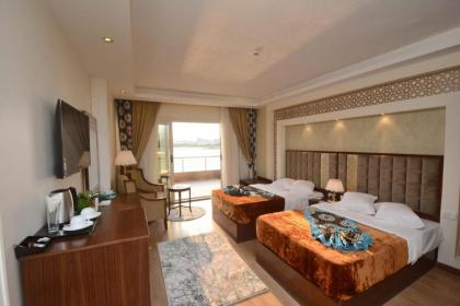 Nile Transport Hotel - image 3