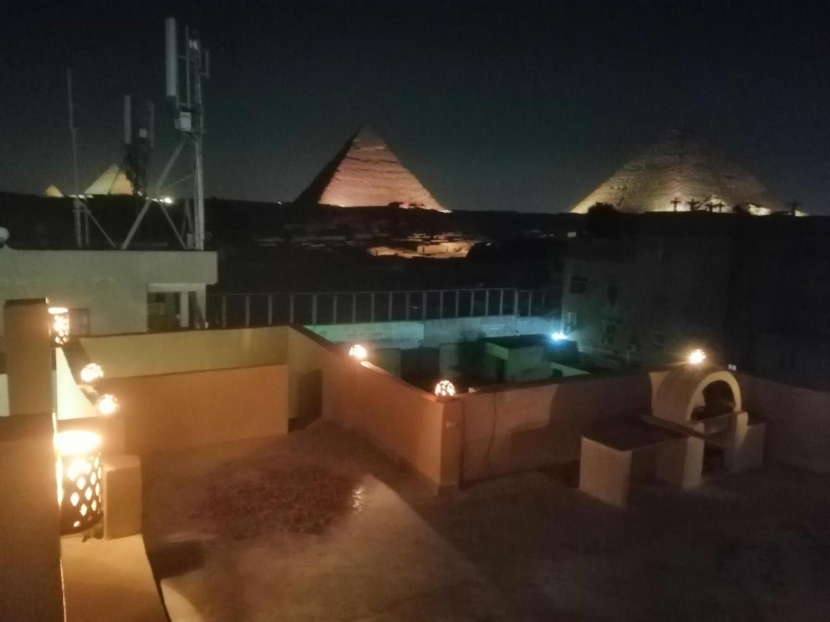 Anubis kingdom pyramids - main image