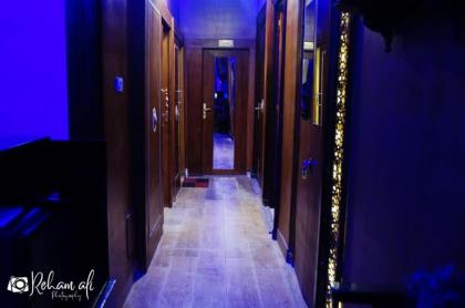 The location Hotel - image 3