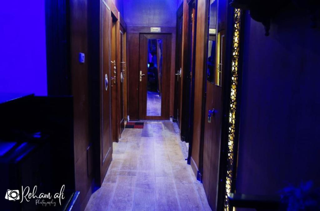 The location Hotel - image 3