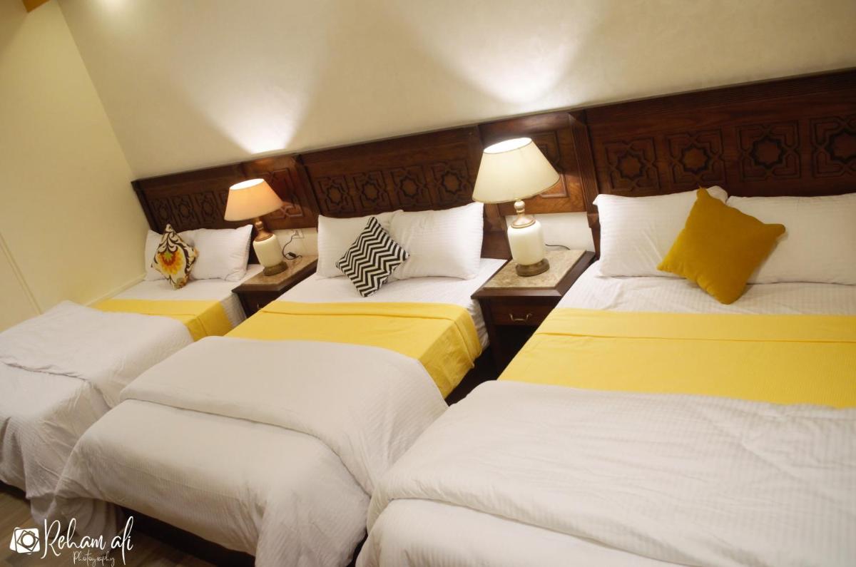 The location Hotel - image 5