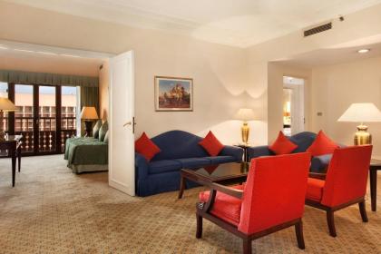 Cairo World Trade Center Hotel & Residences - image 4