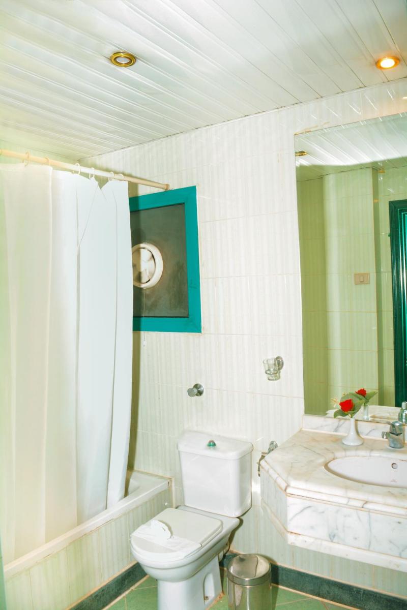 Gawharet AlAhram Bed Room - image 3