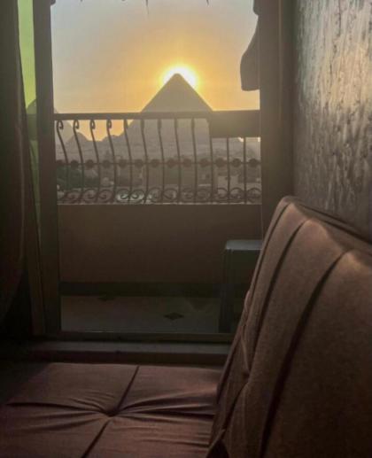 Ramses Pyramids View Apartment - image 15