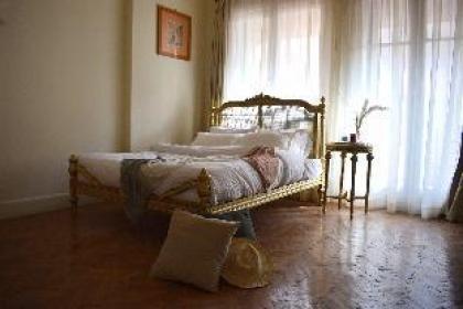 El Otel - image 12