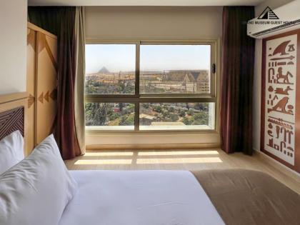 Grand Museum Guest House pyramids view - image 16