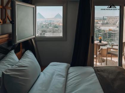 Grand Museum Guest House pyramids view - image 18