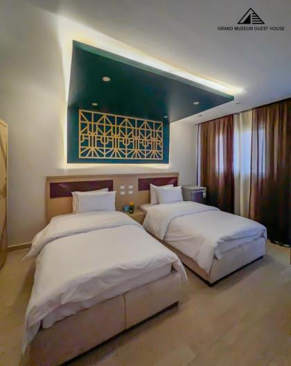 Grand Museum Guest House pyramids view - image 27