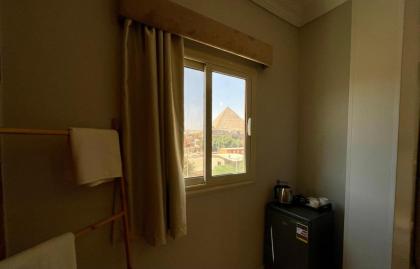 Pyramids Home Inn - image 5