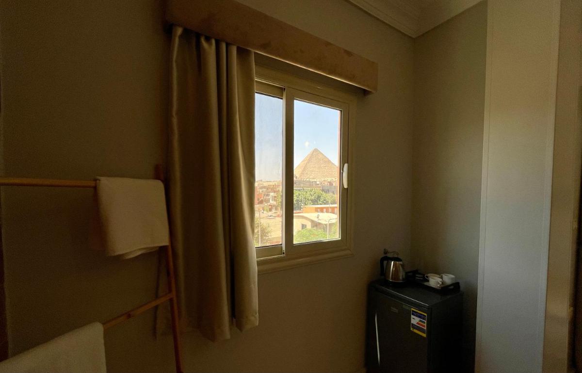 Pyramids Home Inn - image 5